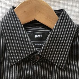 Hugo Boss men’s regular fit shirt - size 32/33